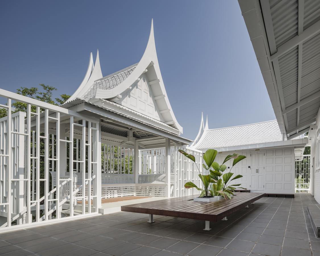 Busaba Ayutthaya Buitenkant foto