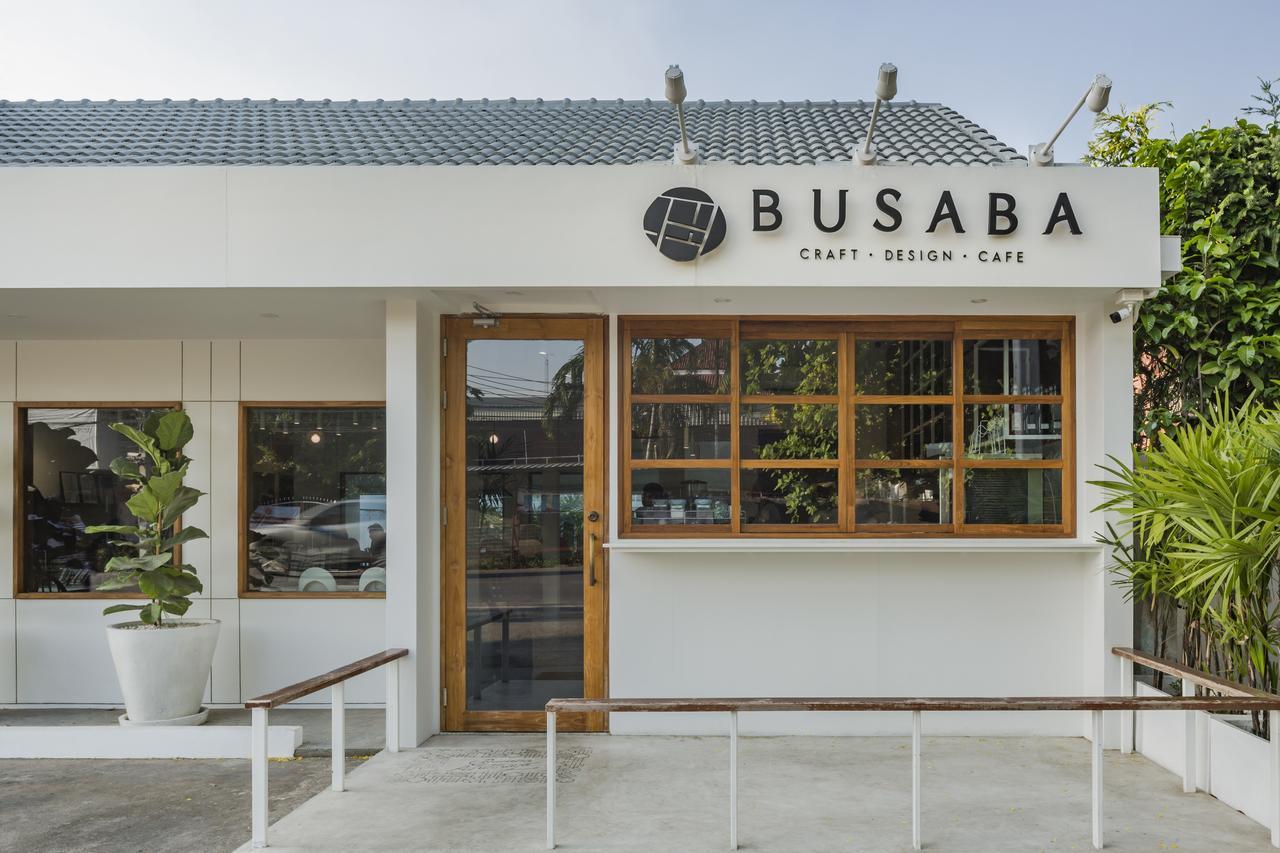 Busaba Ayutthaya Buitenkant foto